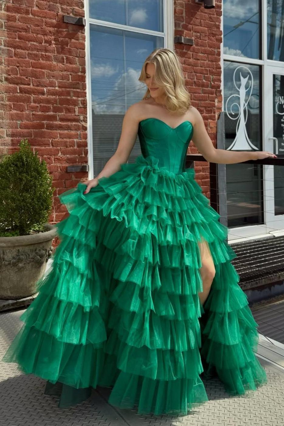 Sweetheart Corset Black Tiered Ruffles Long Formal Gown