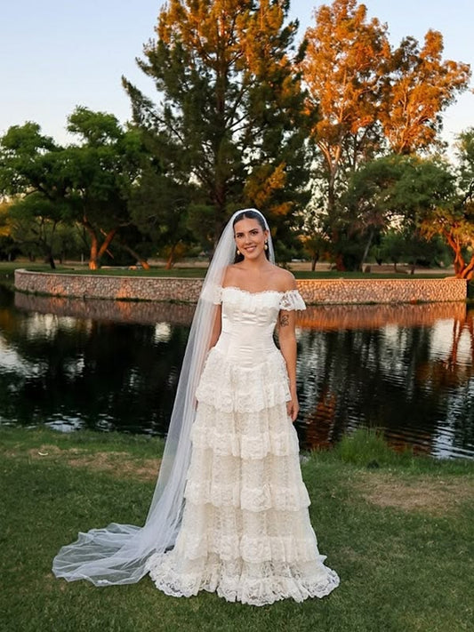 Vintage Off White Lace Wedding Dresses, Ruffle Floor Length Bridal Dress