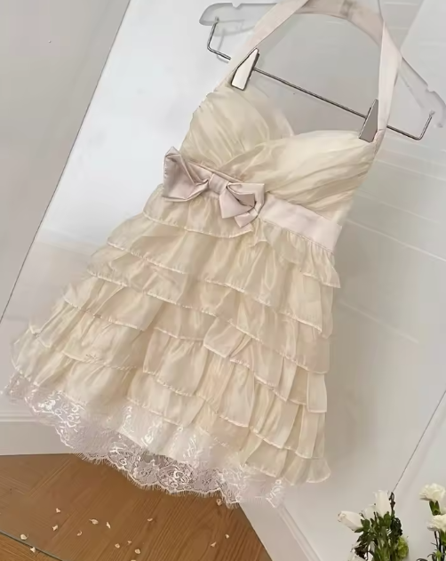 Cute A Line Halter Layer Chiffon Lace Short Homecoming Dress 17th Birthday Outfits