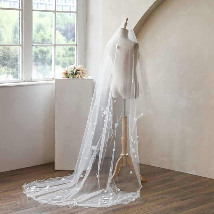 Classy Flowers Tulle 3 Meters Wedding Veil