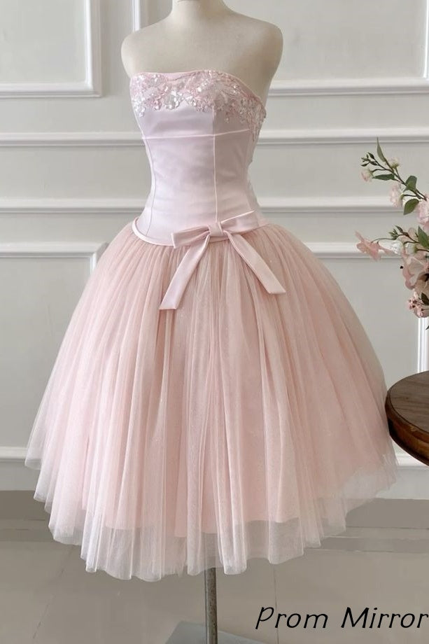 Strapless Appliques Tulle Homecoming Dresses