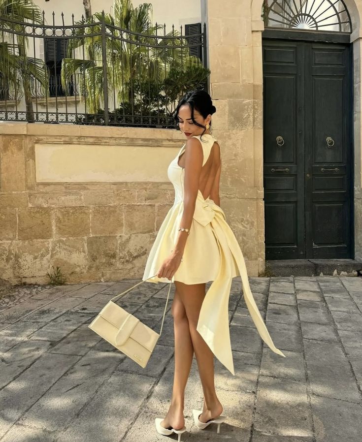 Sleeveless High-Waist Mini Dress Homecoming Dress Short Party Dress