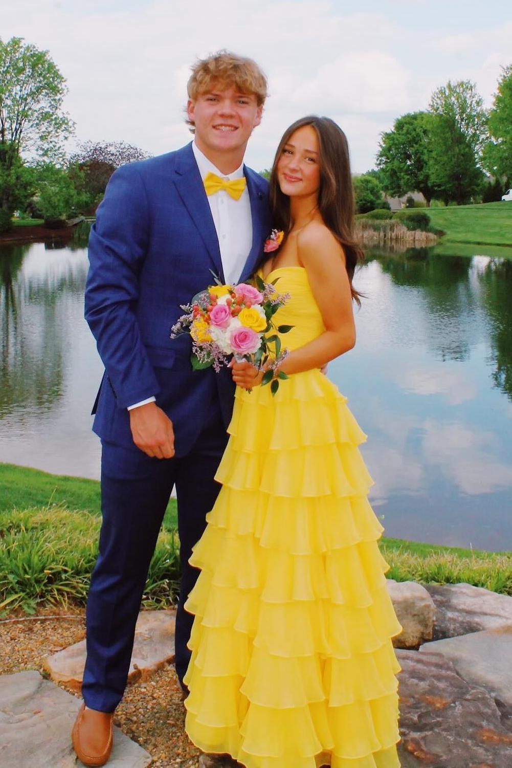Sweetheart Blue Chiffon Tiered A-line Formal Gown