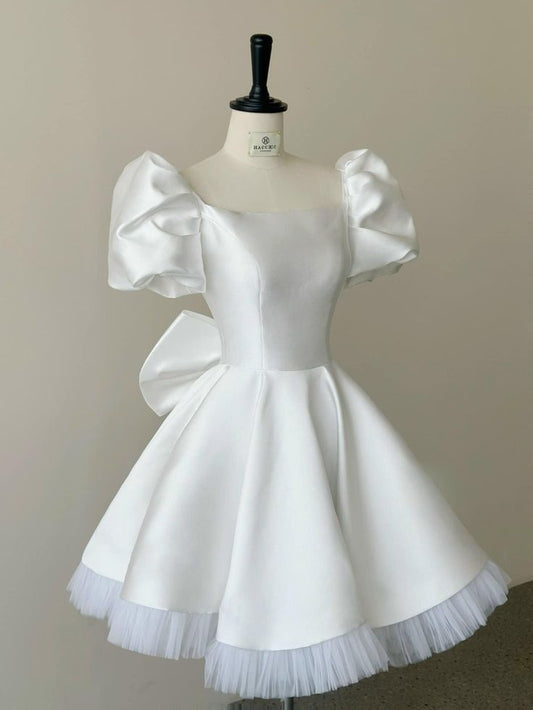 Simple A line Short Sleeves White Short Homecoming Dresses With Ruffles