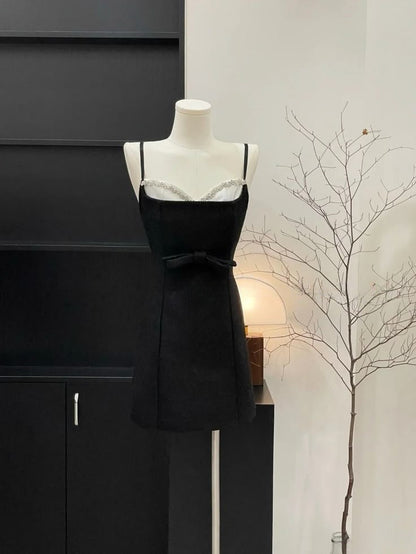 Pretty A Line Spaghetti Straps Black Satin Beads Short Homecoming Dress 19th Birthday Outfits