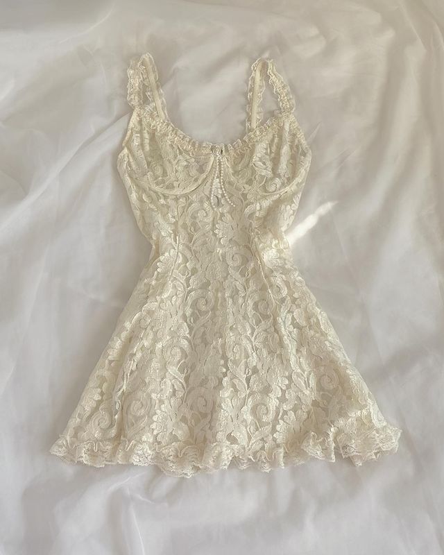 Pretty A Line Spaghetti Straps Lace Short Homecoming Dress 18th Birthday Outfits