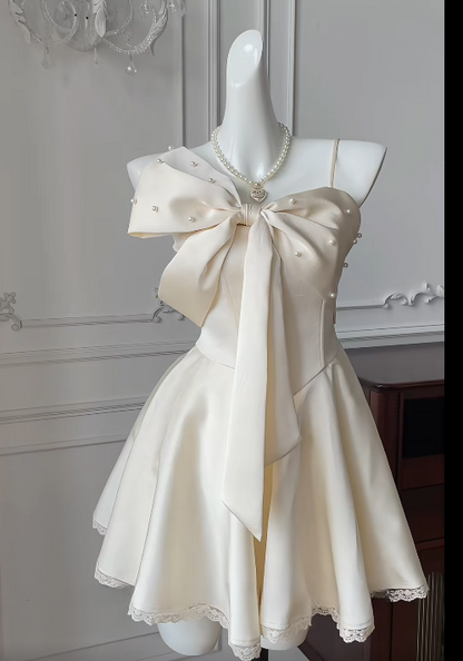 Cute A Line Spaghetti Straps Satin Beads Short Homecoming Dress 17th Birthday Outfits