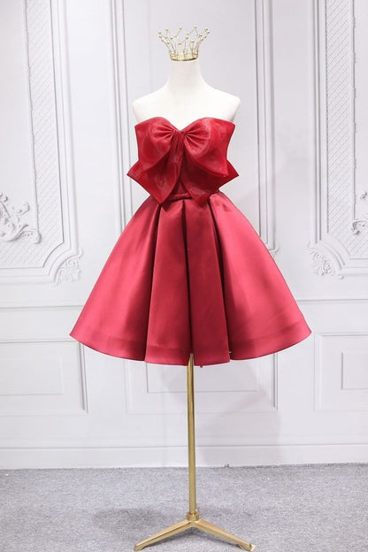 Sweet A Line Strapless Burgundy Satin With Bow Short Homecoming Dress 17th Birthday Outfits