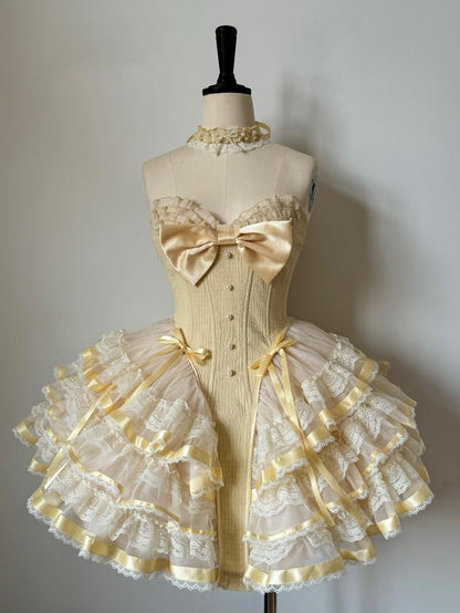 Sweet Ball Gown Sweetheart Satin Lace Short Homecoming Dress 16th Birthday Outfits