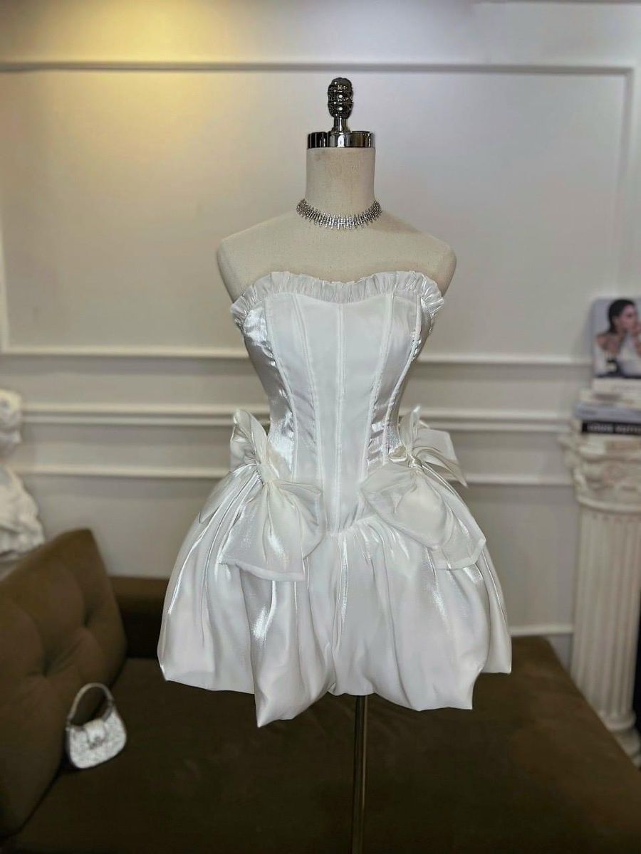 Chic A Line Strapless Satin With Bow Short Homecoming Dress 18th Birthday Outfits