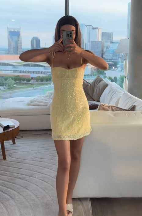 Shiny A Line Spaghetti Straps Pastel Yellow Sequin Short Homecoming Dress 18th Birthday Outfits