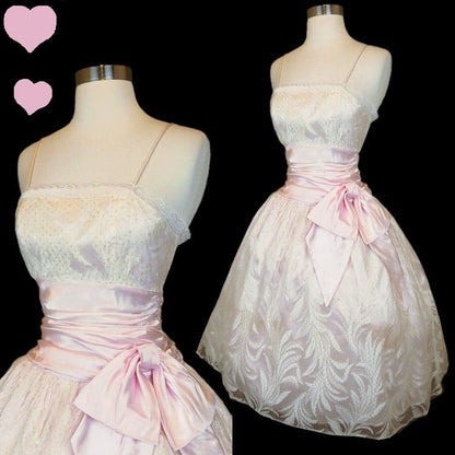 Fairy A Line Spaghetti Straps Satin Lace Short Homecoming Dress 16th Birthday Outfits