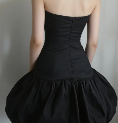 Cute Black A Line Sweetheart Satin Short Homecoming Dress 19th Birthday Outfits
