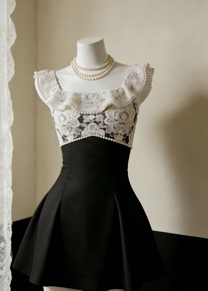 Princess A Line Square Neck Satin Lace Short Homecoming Dress 16th Birthday Outfits