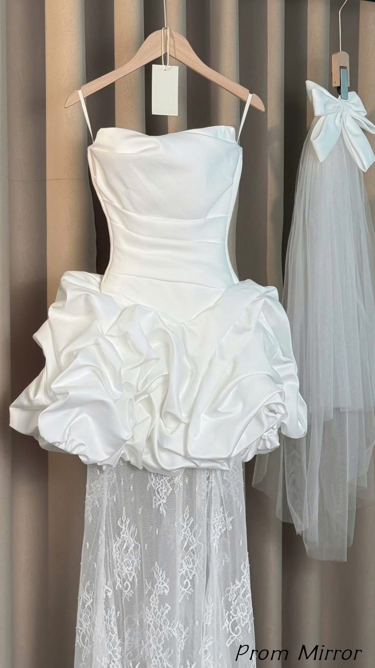 Chic Strapless Folding Wedding Dresses Lace Party Bridal Dress