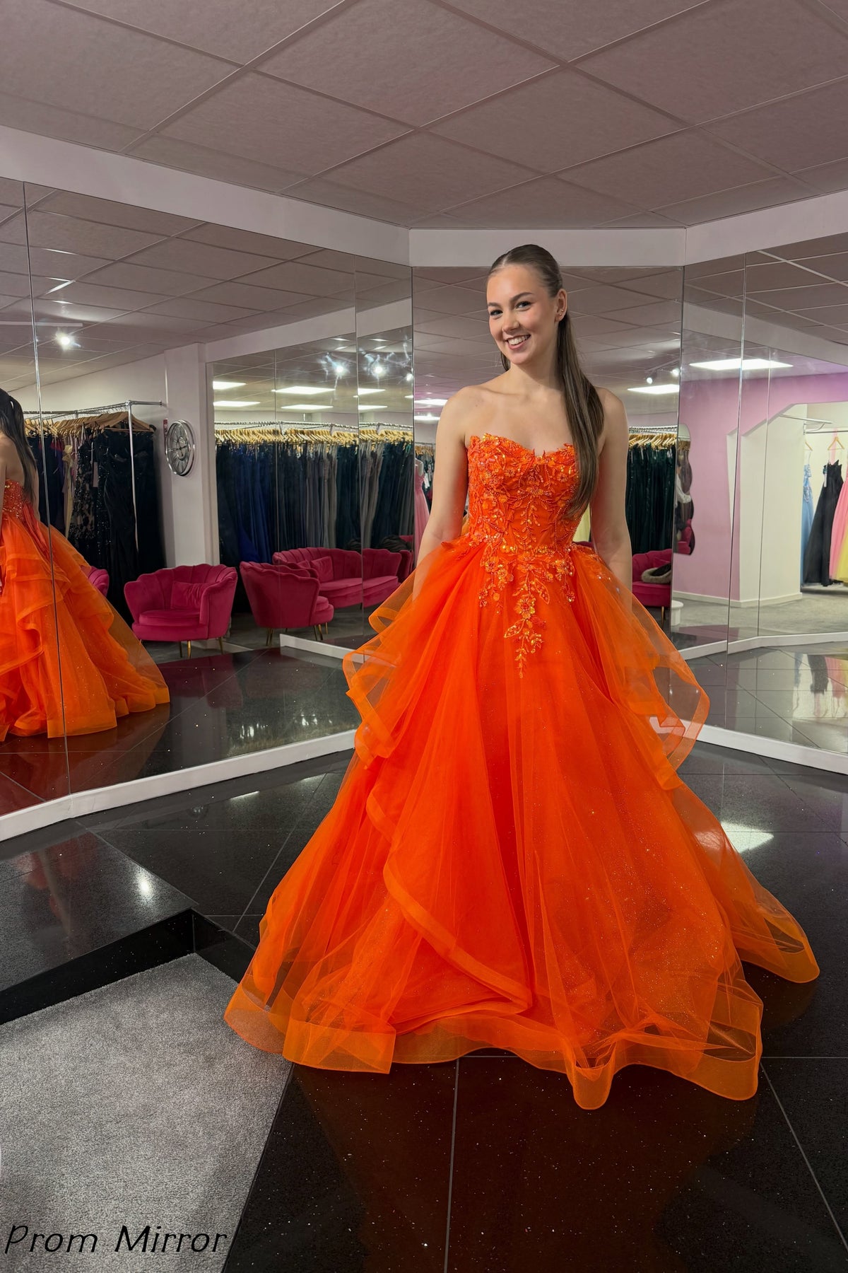 Elegant Orange Sweetheart Appliques Tulle Senior Prom Dresses