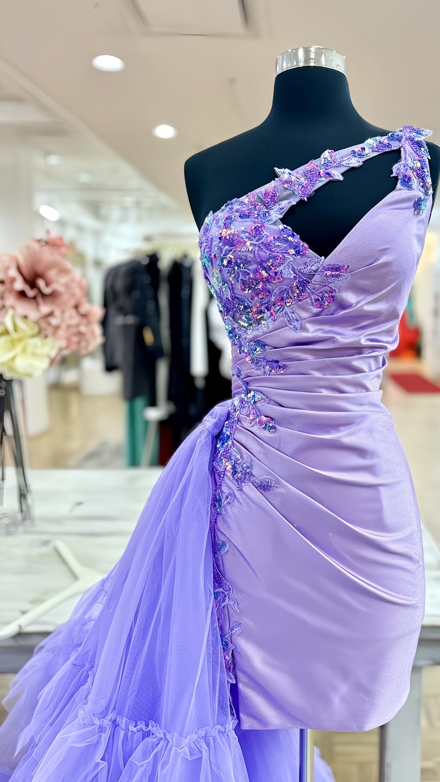 Lilac Appliques Bodycon Homecoming Dress With Ruffle Tail