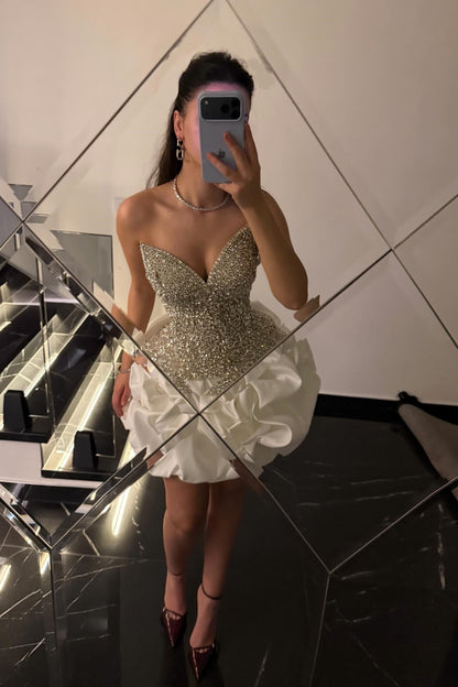 Luxury White Beaded Bodycon Satin Homecoming Dresses