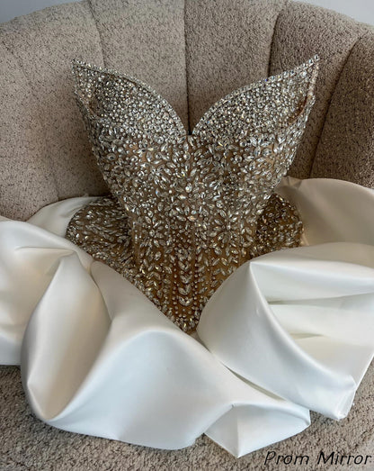 Luxury White Beaded Bodycon Satin Homecoming Dresses