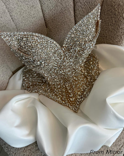 Luxury White Beaded Bodycon Satin Homecoming Dresses