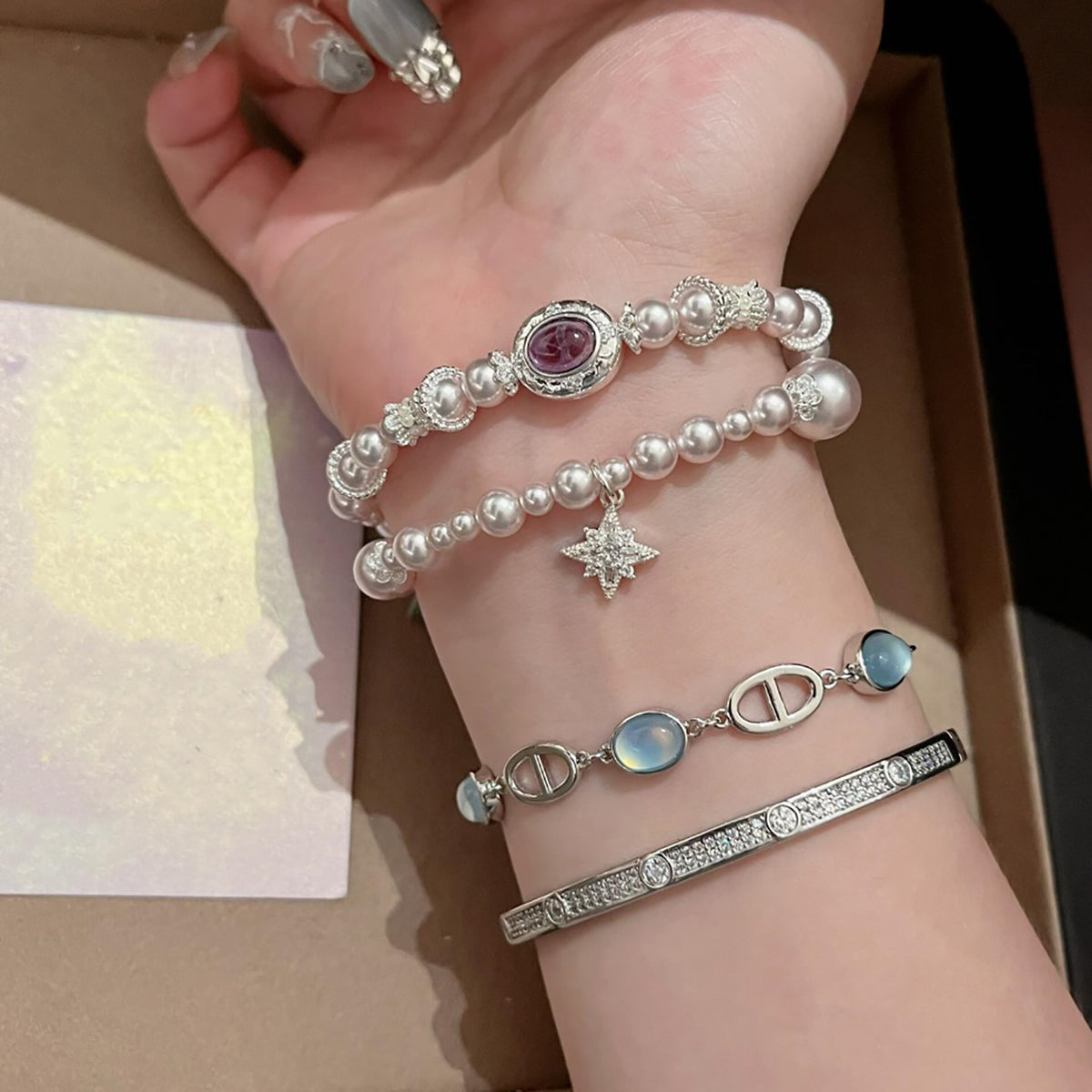 Sweet-style star-shaped rhinestone and pearl bracelet