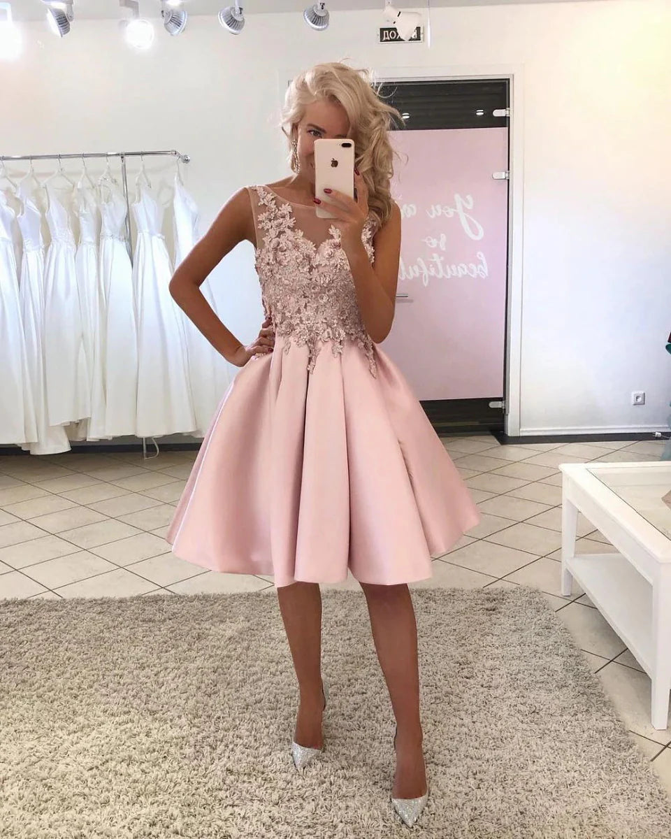 Pink A-Line Floral Applique Homecoming Dresses