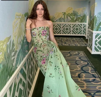 Pretty Sheath Strapless Green Floor Length Evening Dress Organza Prom Dresses With Embroidered