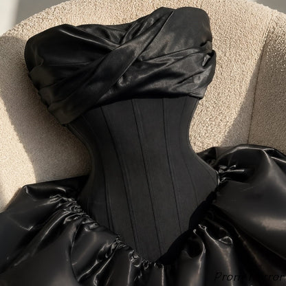 Strapless Black Pleated Short Homecoming Dresses