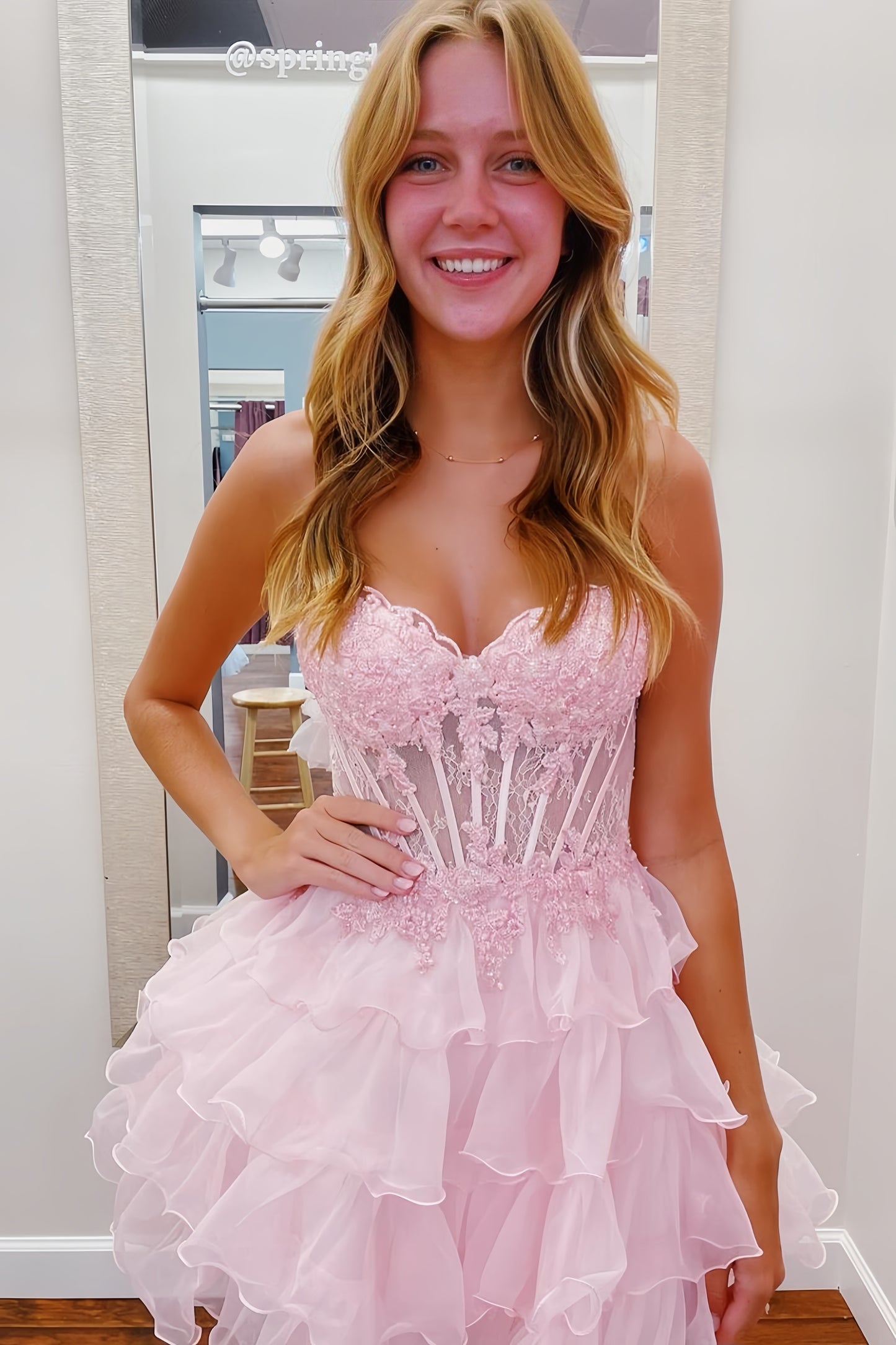 Sweetheart Appliques Homecoming Dresses Beaded Tulle Party Dress