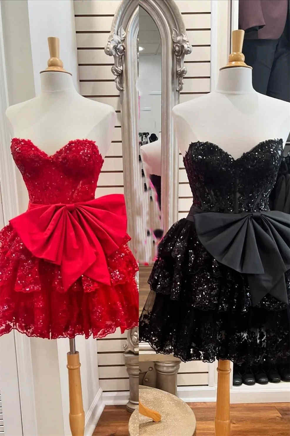 Sweetheart Lace Homecoming Dresses Appliques Cocktail Dresses