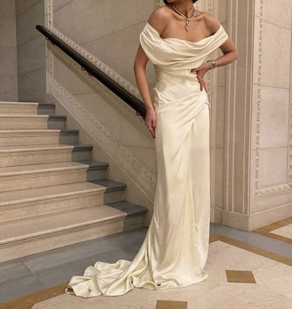 Vintage Off The Shoulder Ivory Satin Wedding Dresses