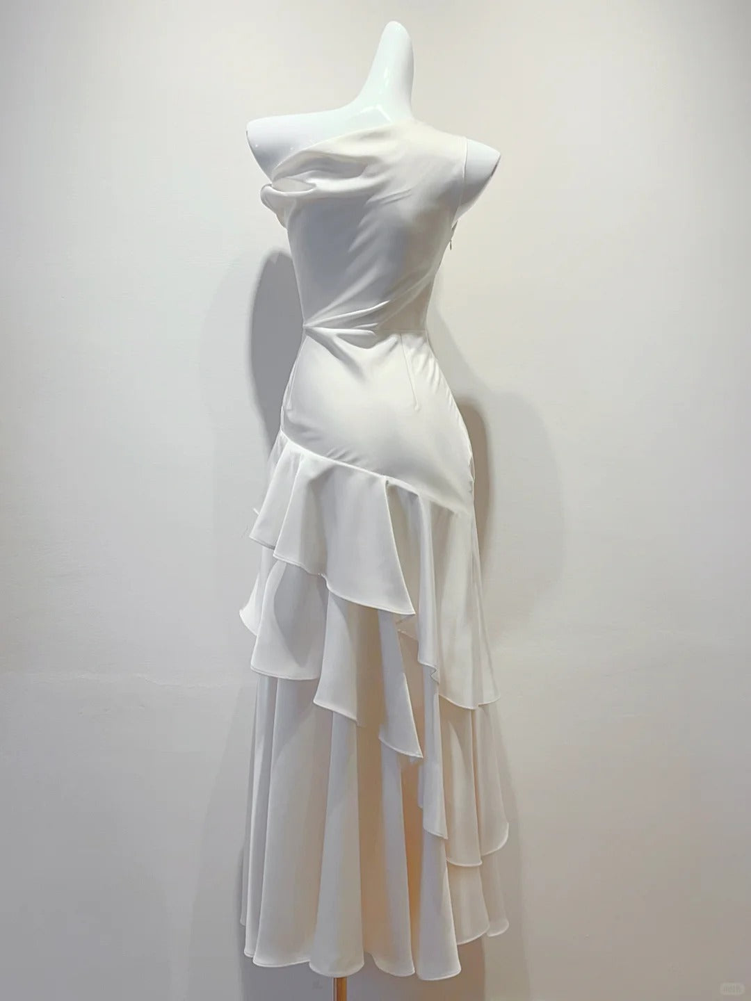 Elegant White Mermaid Ruffle Satin Prom Dress Evening Dress Bridesmaid Dress