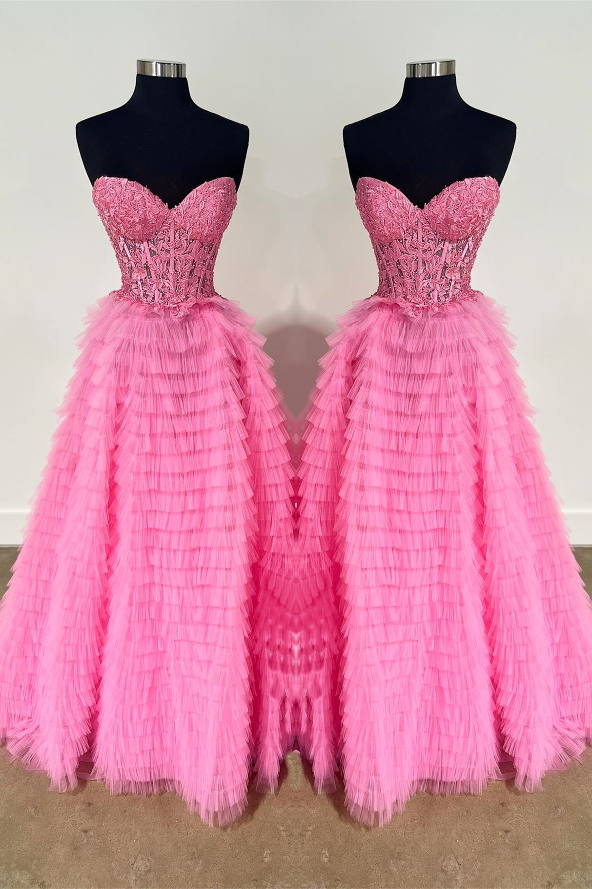 Sweetheart Lace and Tulle Tiered Ruffles Prom Dress